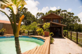 Casa na Praia do Rosa com Piscina, Barreiros